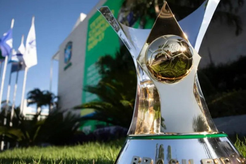 Taça do Brasileirão Série A em frente à sede da CBF