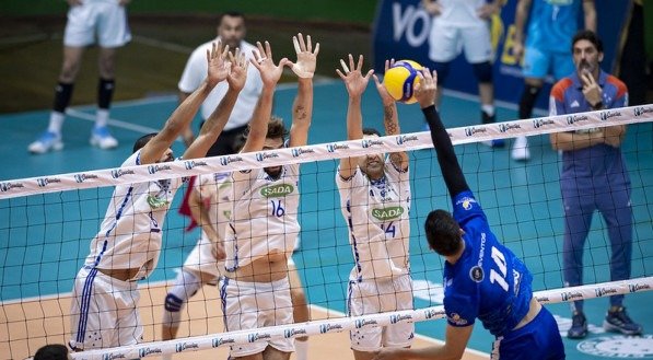 Imagem do Sada Cruzeiro enfrentando o Neurologia Ativa na Superliga Masculina