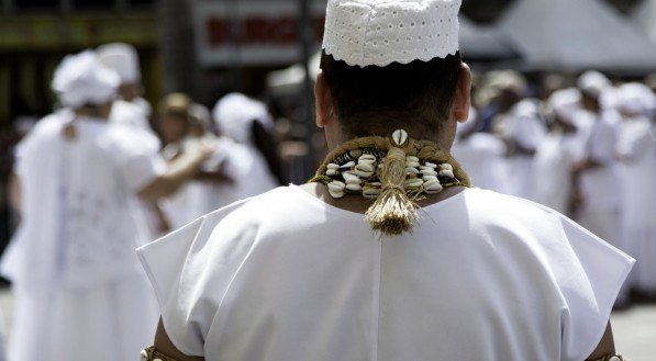 Adepto de religião de matriz africana