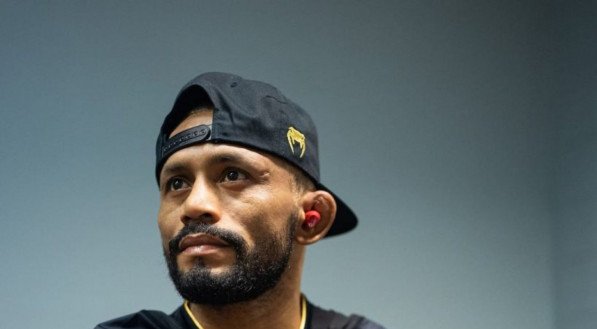 Deiveson Figueiredo sugere retorno aos moscas e luta contra Pantoja