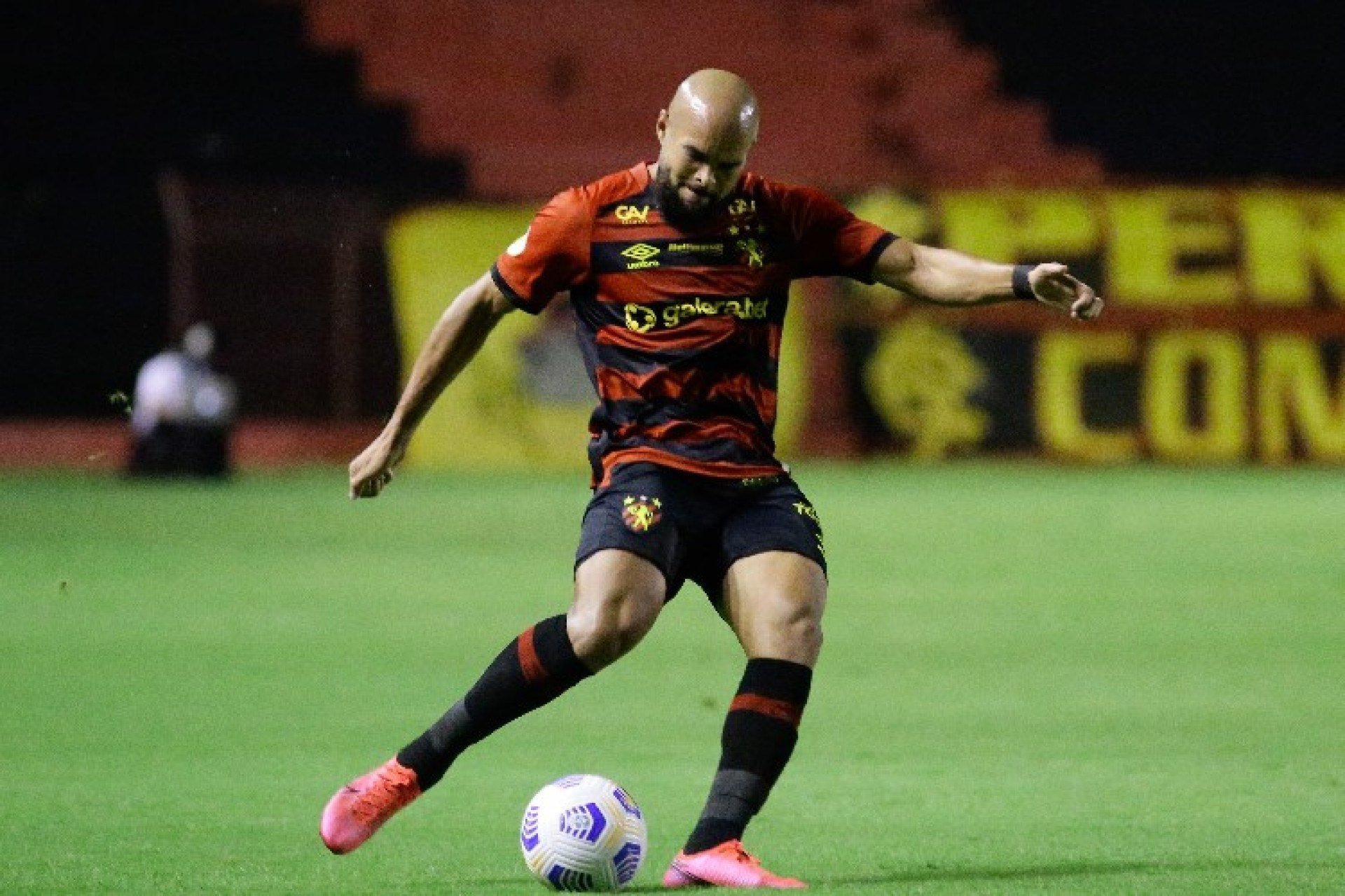 Volante pode retornar ao Leão na próxima temporada