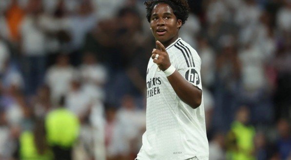 Endrick comemora gol marcado pelo Real Madrid
