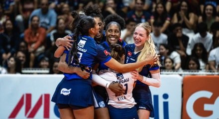 Imagem das jogadoras do Gerdau Minas, na Superliga Feminina