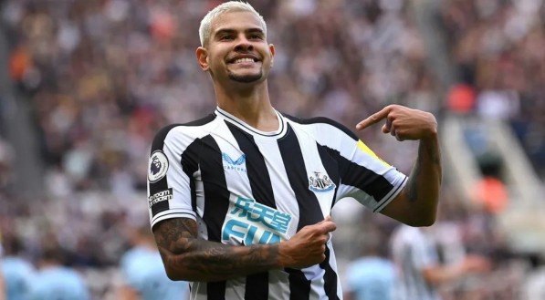 Bruno Guimarães, meia do Newcastle