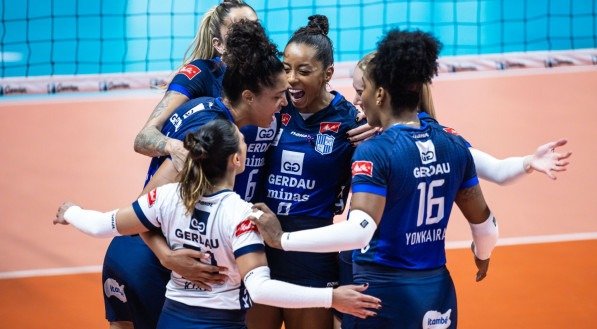 Imagem das jogadoras do Gerdau Minas, na Superliga Feminina