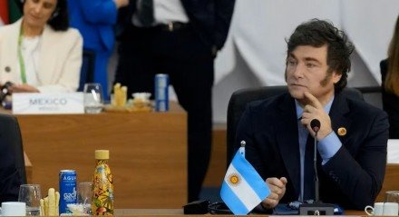 Presidente argentino Javier Milei completou um ano cde governo sendo o centro das atenções de políticos da América Latina