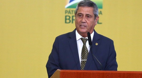 Walter Braga Netto durante cerimônia quando foi Ministro da Defesa do Governo de Jair Bolsonaro