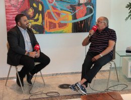 João Carlos Paes Mendonça (D) em entrevista com o repórter João Victor Amorim (E) para o Fórum Esportivo, da Rádio Jornal