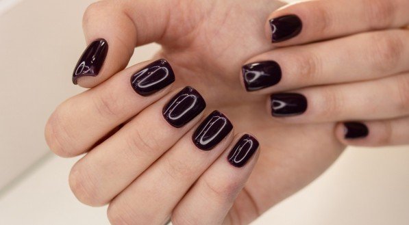 Imagem ilustrativa de lindas unhas feitas!