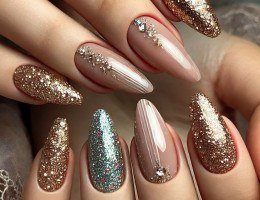 Imagem de unhas com glitter