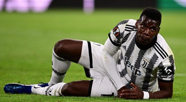 Paul Pogba com a camisa da Juventus