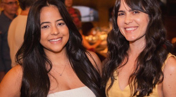 A arquiteta Renata Melo e a designer de interiores Natália Velasco, em confraternização na "Toscana Trattotria"