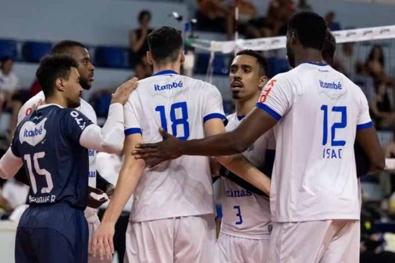 Imagem dos jogadores do Itambé Minas na Superliga Masculina