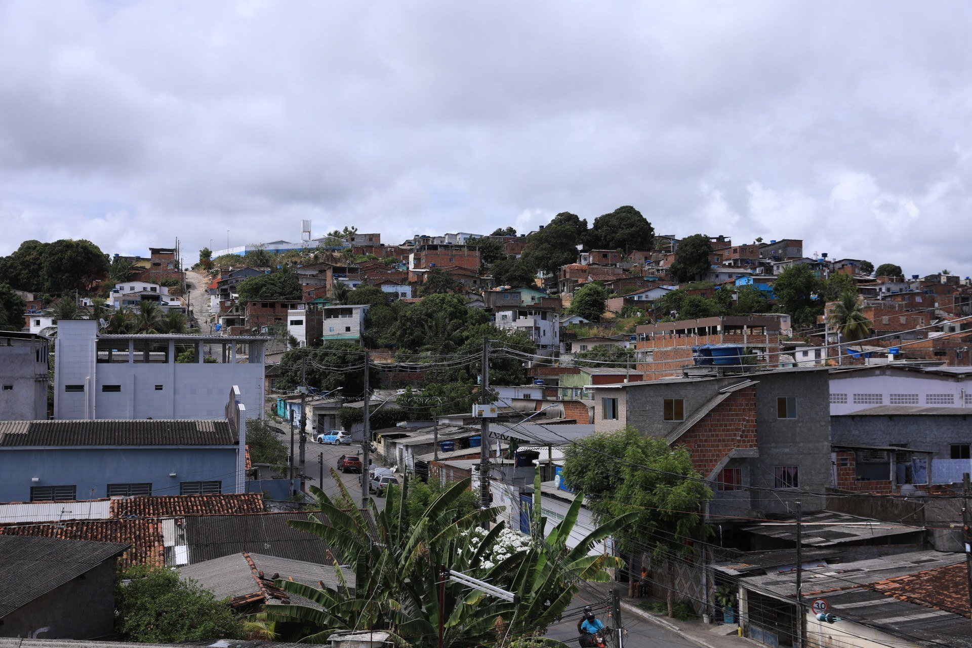 Aus&ecirc;ncia do poder p&uacute;blico e senso comunit&aacute;rio impulsionam empreendedores a investir dentro das favelas no Nordeste