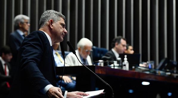 No Senado, o projeto foi relatado pelo senador Rogério Carvalho (PT-SE). Ele frisou que o texto também estabelece crescimento real do salário mínimo em pelo menos 0,6%