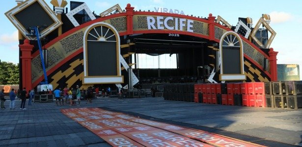 Vistoria do palco do Réveillon do Recife para os shows da virada do ano de 2024 para 2025