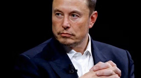 Elon Musk promete ferramenta &quot;mais inteligente do mundo&quot;