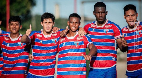 Imagem de jogadores do Fortaleza na Copinha 2024