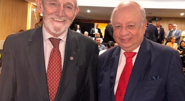 Desembargadores Bartolomeu Bueno e Eduardo Sertório, em evento na Assembleia Legislativa