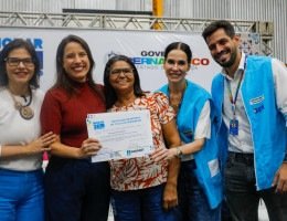 Perpart entrega 60 títulos de propriedade para famílias de Afrânio