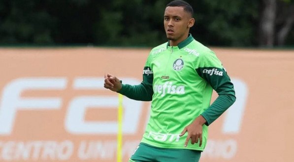 O zagueiro de 21 anos está sem espaço no clube paulista e o Juventude tenta a contratação do jogador, sofrendo com a concorrência do Talleres, da Argentina.