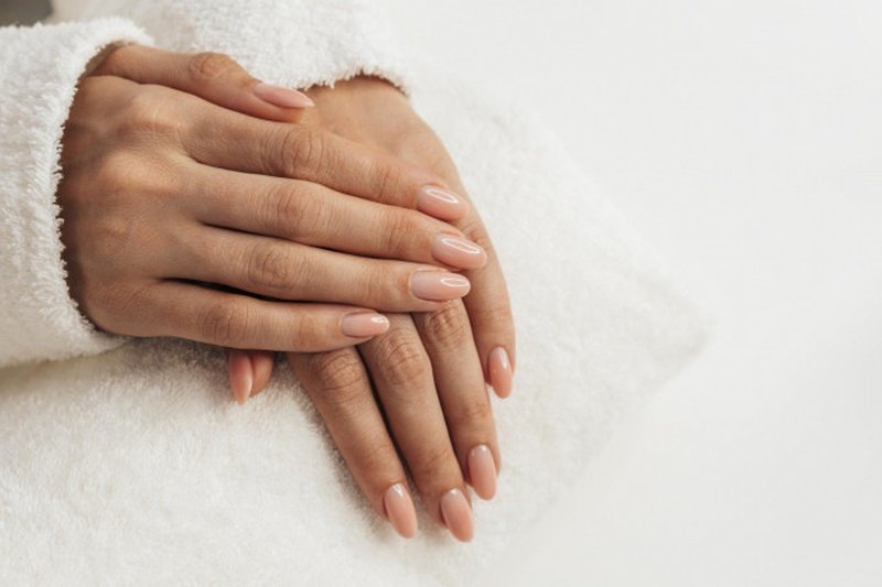 Imagem ilustrativa de unhas pintadas!