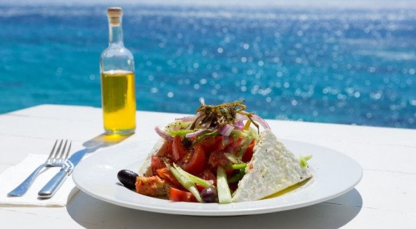 A dieta mediterrânea favorece a saúde e a longevidade (Imagem: Sven Hansche | Shutterstock)