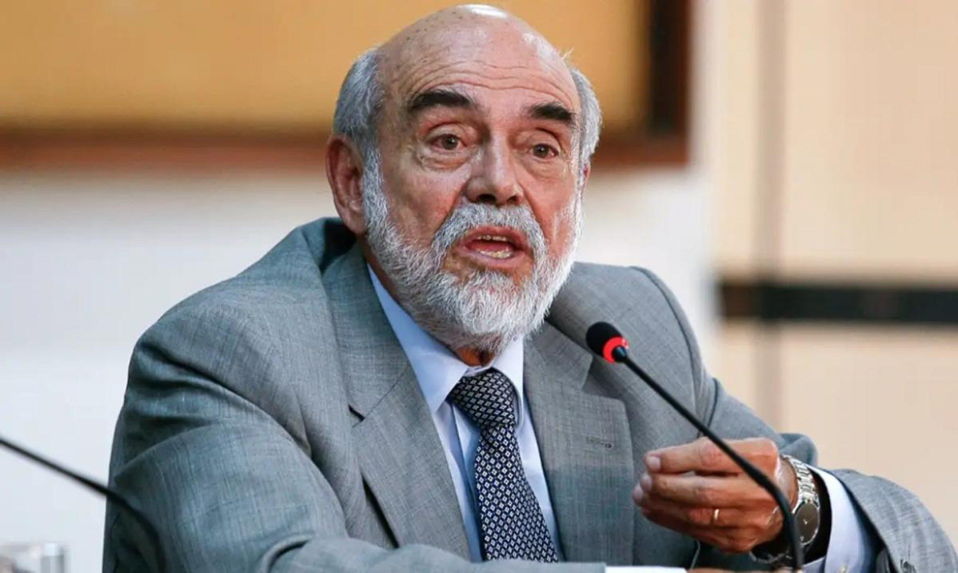 Gustavo Henrique de Brito Alves Freire: a OAB de Marcello Lavenère