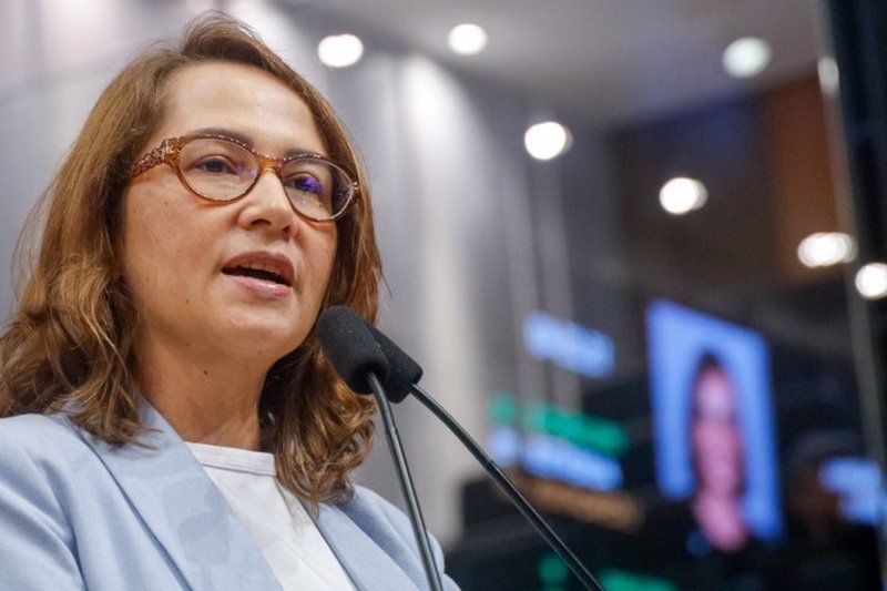 Deputada Débora Almeida retomou a liderança do PSDB na Assembleia Legislativa de Pernambuco