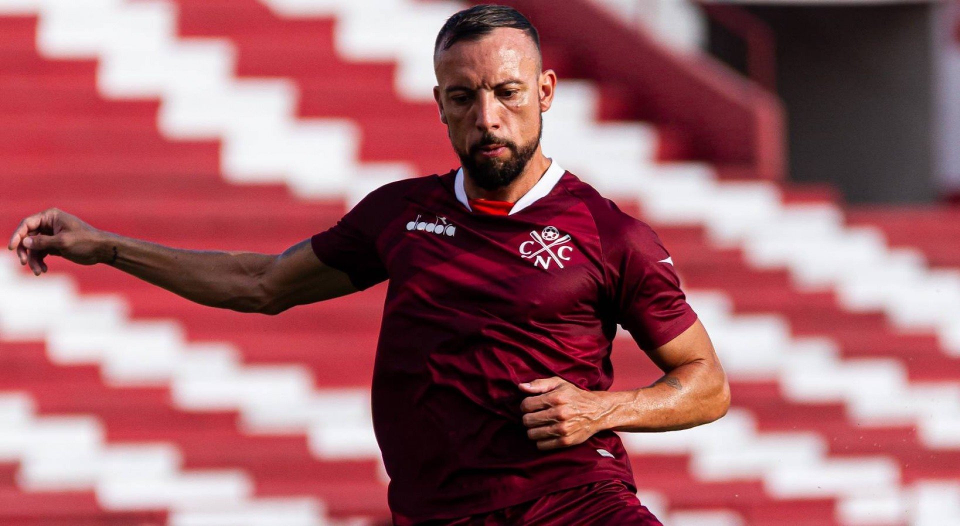 Atacante Paulo Sérgio em treino do Náutico