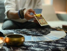 Tarô anuncia reviravolta financeira na vida de 3 signos