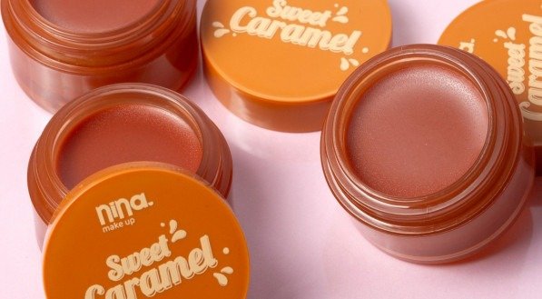 Nina Makeup lança Lip Scrub e Lip Sleep Mask Sweet Caramel

