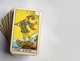 Horóscopo do tarô: os signos que terão encontros decisivos no início do mês