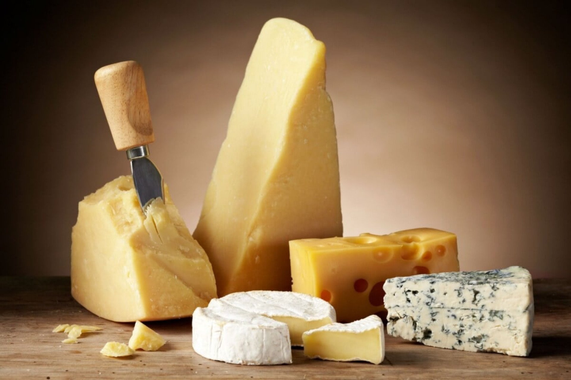 Alguns queijos podem fazer parte de uma dieta saudável (Imagem: MaraZe | Shutterstock) Portal Edicase