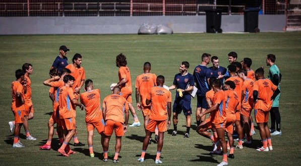 Elenco principal do Sport em último treino antes do jogo contra o Ferroviário pela Copa do Nordeste 2025