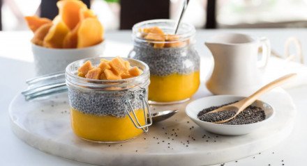 Pudim de chia com manga (Imagem: Carey Jaman | Shutterstock)