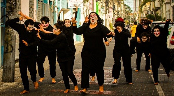 &quot;A Divina &amp; Esplendor &ndash; Uma Farsa For&ccedil;ada&quot; estreia no Janeiro de Grandes Espet&aacute;culos
