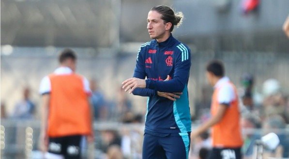 O Flamengo, do técnico Filipe Luís, em destaque na imagem, entra na Libertadores como um dos favoritos ao título