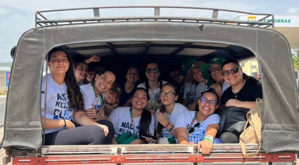 Equipe da Recon que participou da viagem missionária.