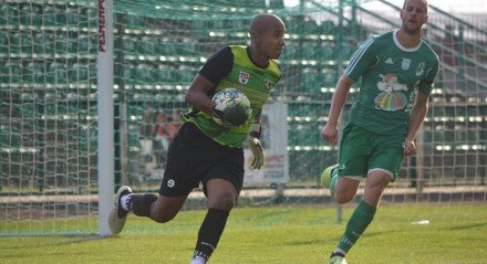 Goleiro brasileiro está atuando no Luci??a Przyg?ow