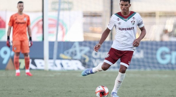 O Fluminense empatou por 0x0 com o Madureira e se complica nesse início de Campeonato Carioca, e cai para a 7.ª colocação. O início ruim de campeonato com time alternativo parece ter se estendido para o elenco principal, que fez um jogo bem morno, com pouquíssimas chances de gol e nada de positivo a se [&amp;#8230;]