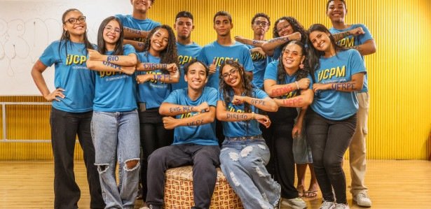 Alunos de curso pré-universitário do Instituto JCPM conquistam vagas na UFPE