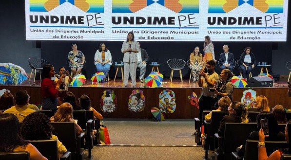 Em seminário da Undime-PE, Raquel Lyra ouviu demandas de secretários municipais de Educação