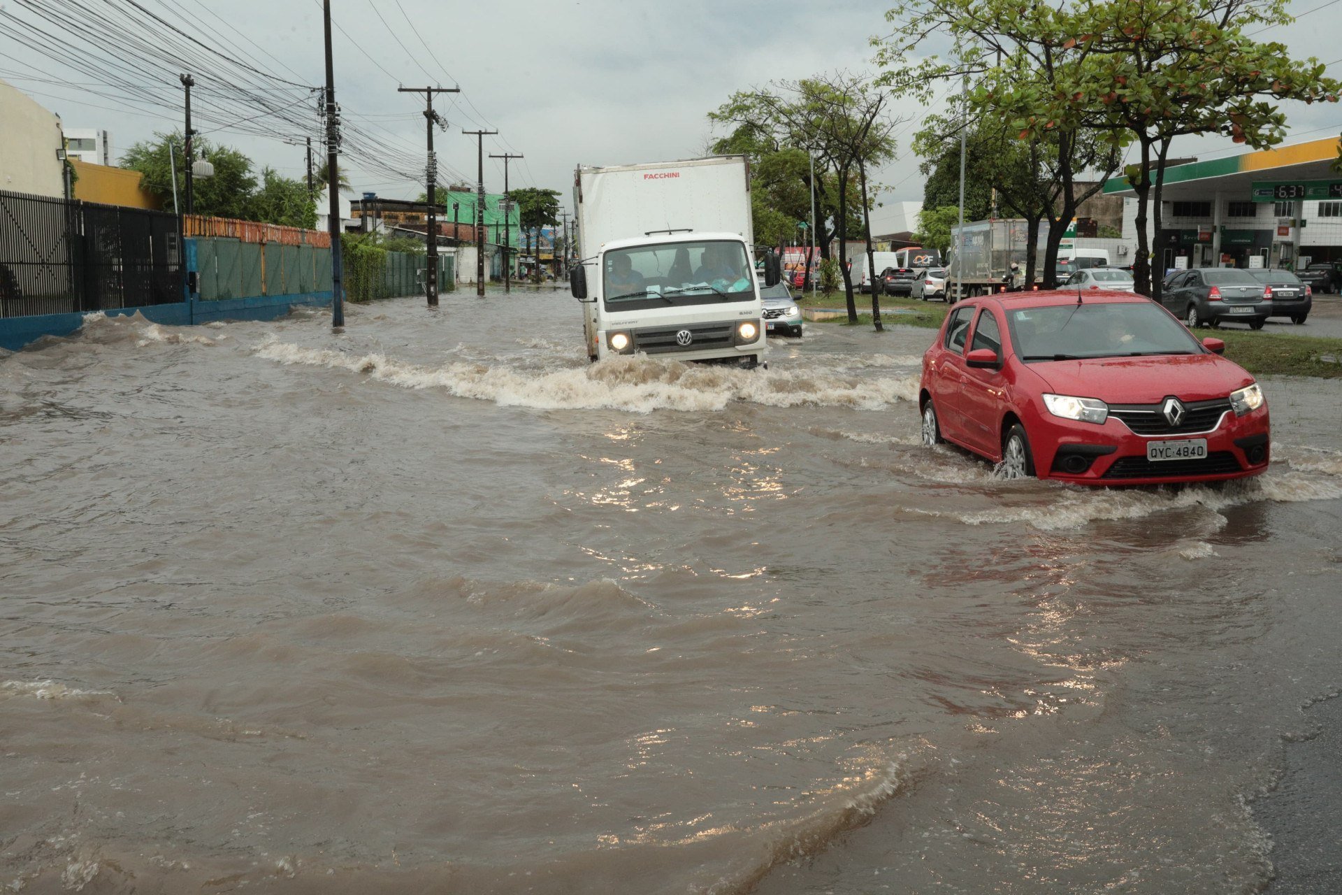 Apac emite alerta amarelo para chuvas na RMR e Zona da Mata Norte de Pernambuco