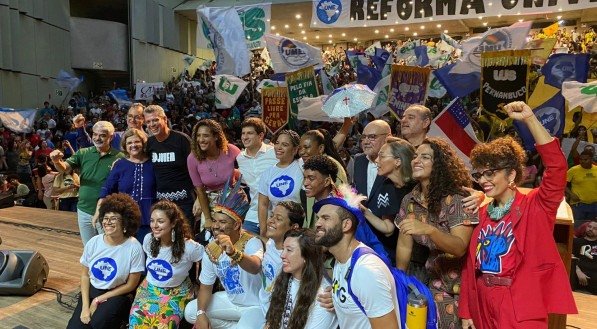 Abertura da 14ª Bienal da UNE ganha tom político com presença de João Campos e ministros de Lula