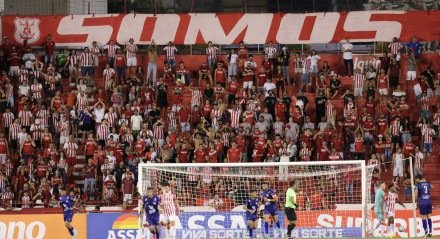 O Náutico venceu por 2x0 o Maguary, nesta quinta-feira (30), nos Aflitos. O duelo foi váldo pela 5ª rodada do Campeonato Pernambucano.