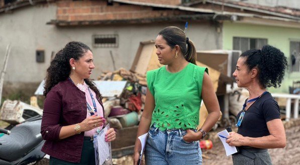 Imagem de ações promovidas em Vicência após chuvas