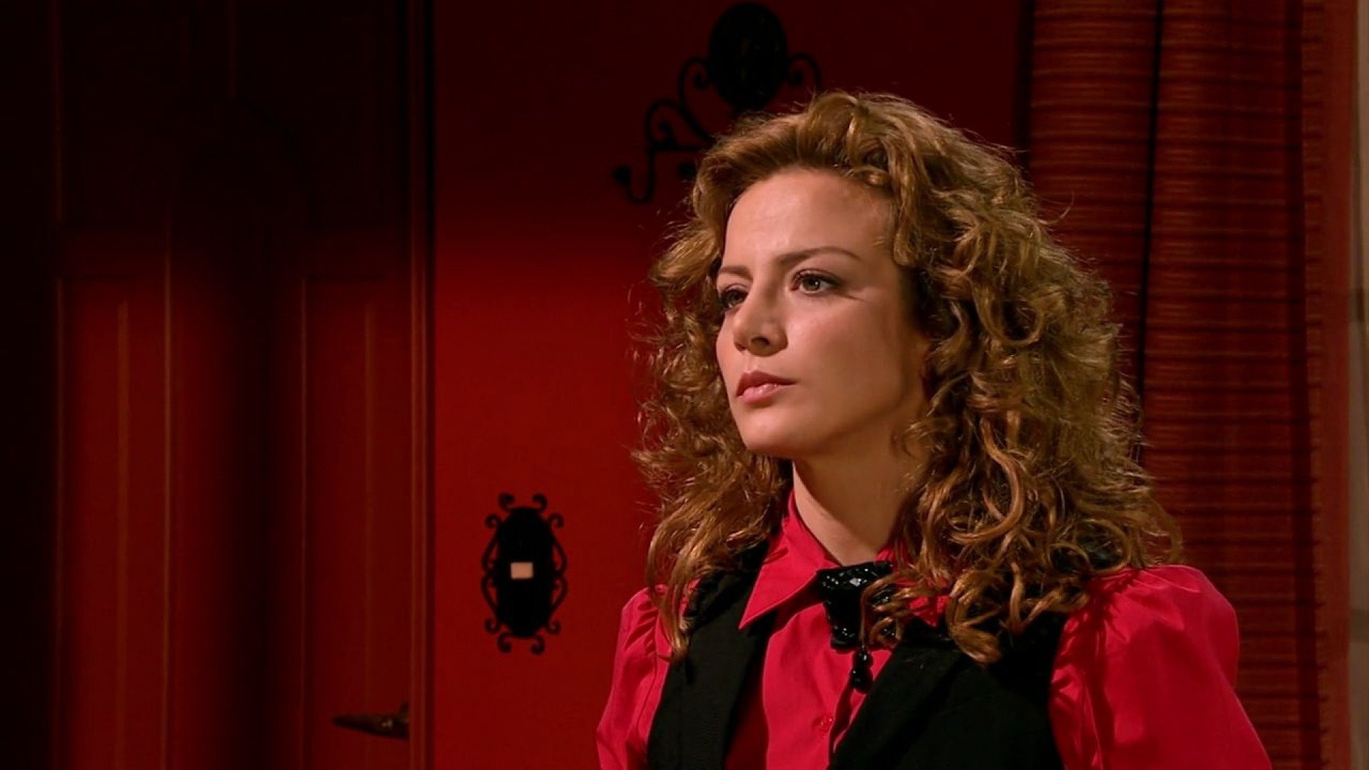 Resumo das Novelas, 2/04: Renata e Jerônimo convidam toda a família para o casamento civil e Augusto fica furioso