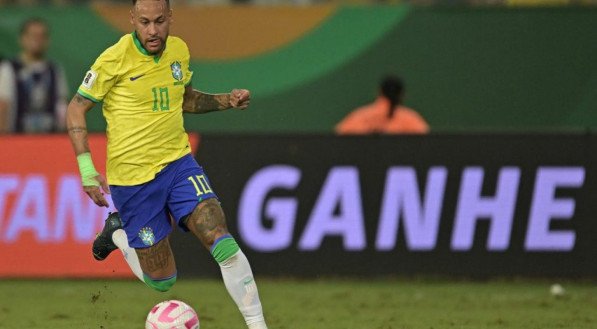 Neymar Jr. em campo pela Seleção Brasileira de Futebol