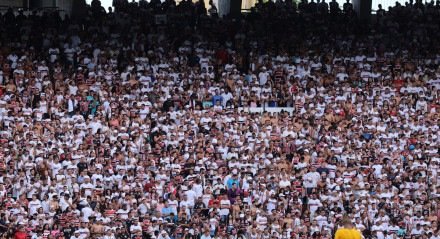 O Santa Cruz venceu por 1x0 o Sport, neste sábado (1º), no estádio do Arruda. O duelo foi válido pela 6ª rodada do Campeonato Pernambucano.